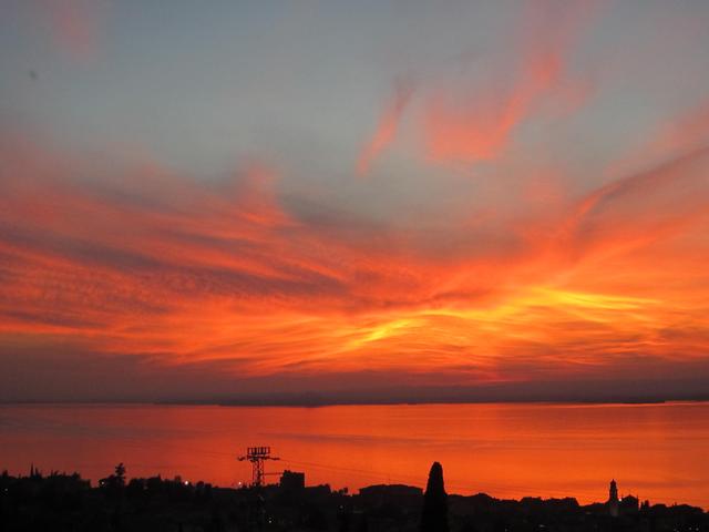 Webcam Torri del Benaco, Blick auf die Isola del Garda